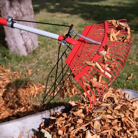 Teleskop-Rasenrechen mit Laubgreifer 